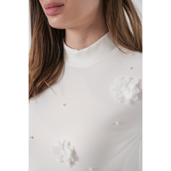 Kadın Çiçekli Örme Bluz 978 - Beyaz