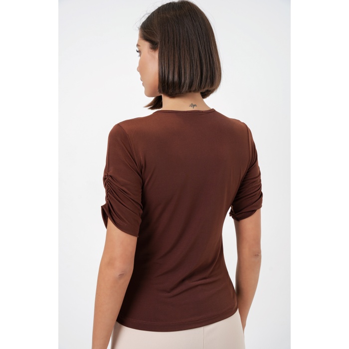 Kadın Düğme Detaylı Sandy Bluz 992 - Kahverengi