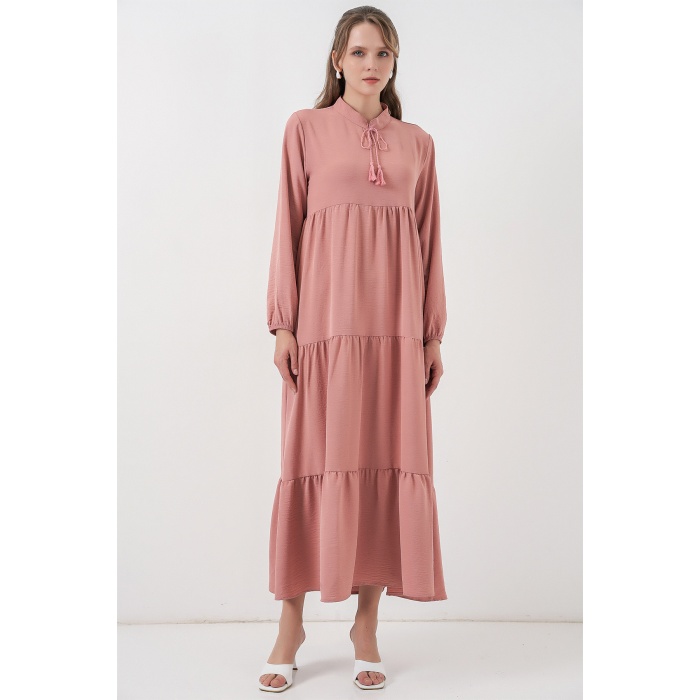 T1627 Yaka Bağcıklı Elbise - Pudra