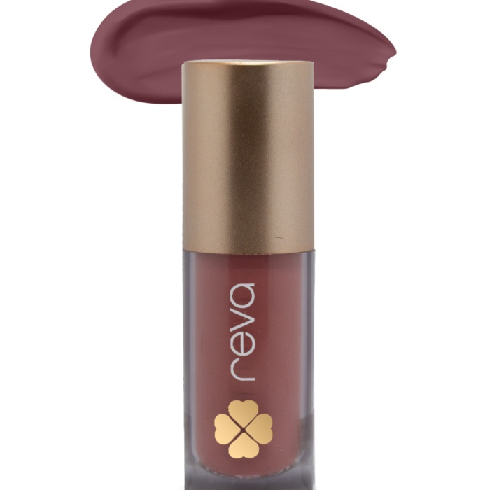 Vegan & Temiz İçerikli Likit Mat Ruj – Uzun Süre Kalıcı, Dudak Dostu Formül