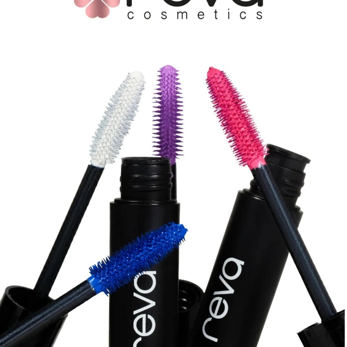 Renkli Hacim Veren Maskara – Vegan ve Temiz İçerikli Yoğun Pigment Etkisi Açık Mor 454