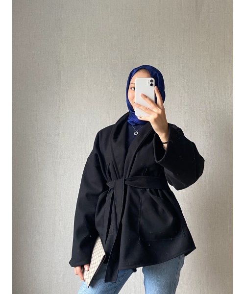 Dik Yaka Cepli Kaşe siyah