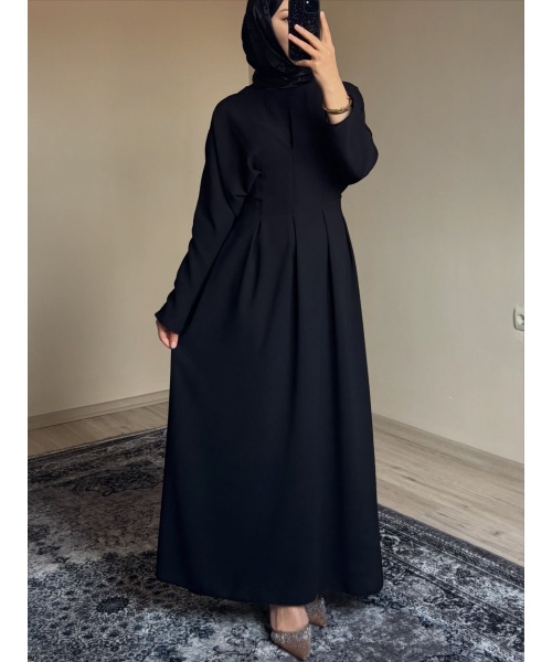 Belden Oturtmalı Siyah Elbise