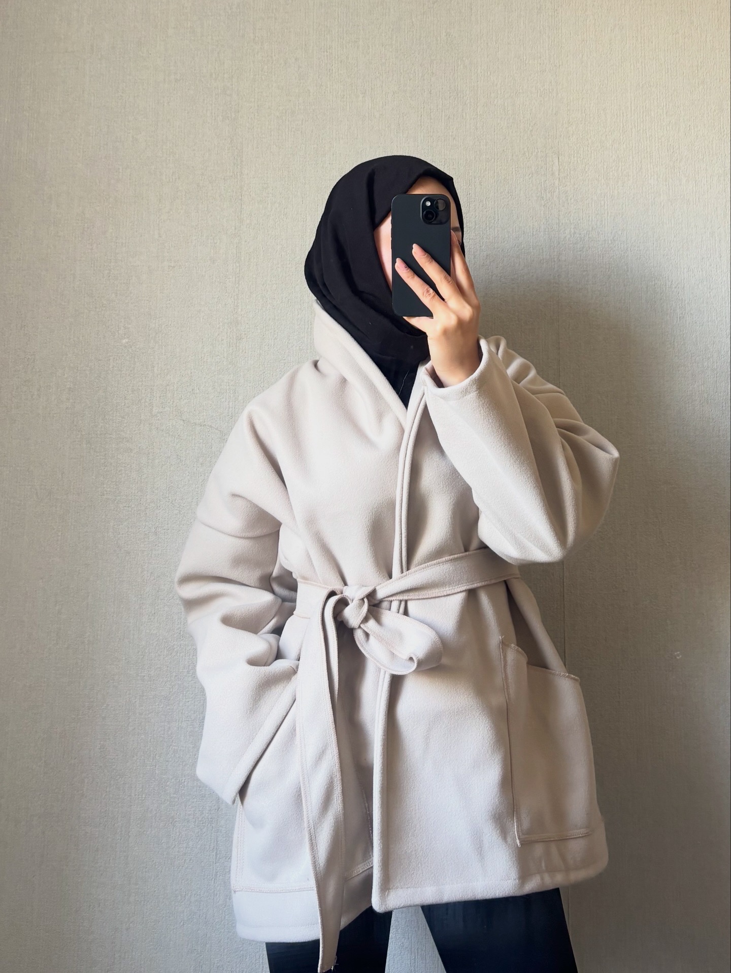 Dik Yaka Cepli Kaşe Krem