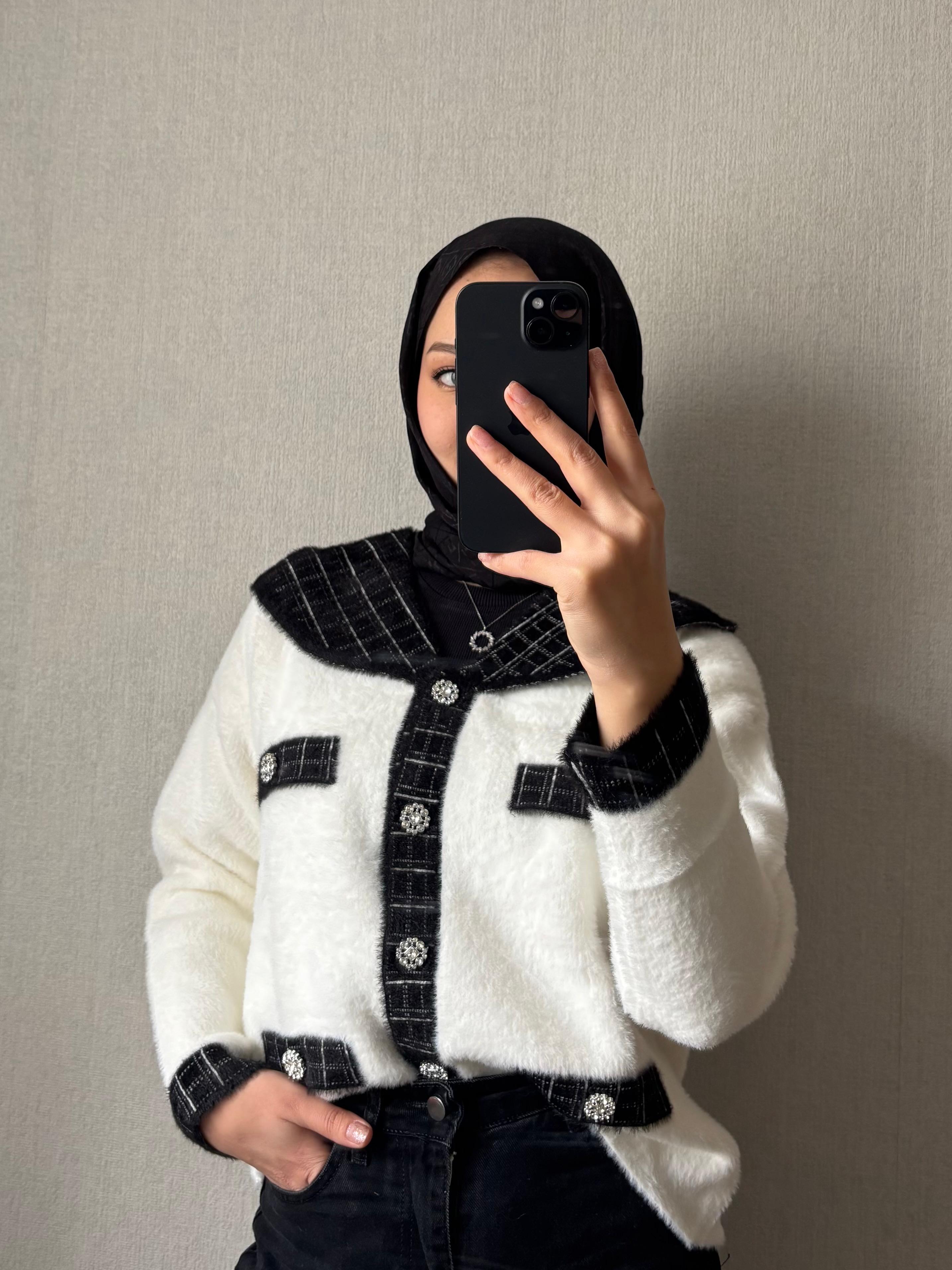 Beyaz Premium Peluş Kazak