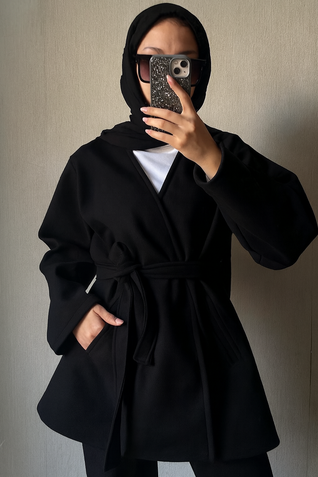 Geniş Yaka Cepli Kaşe Siyah