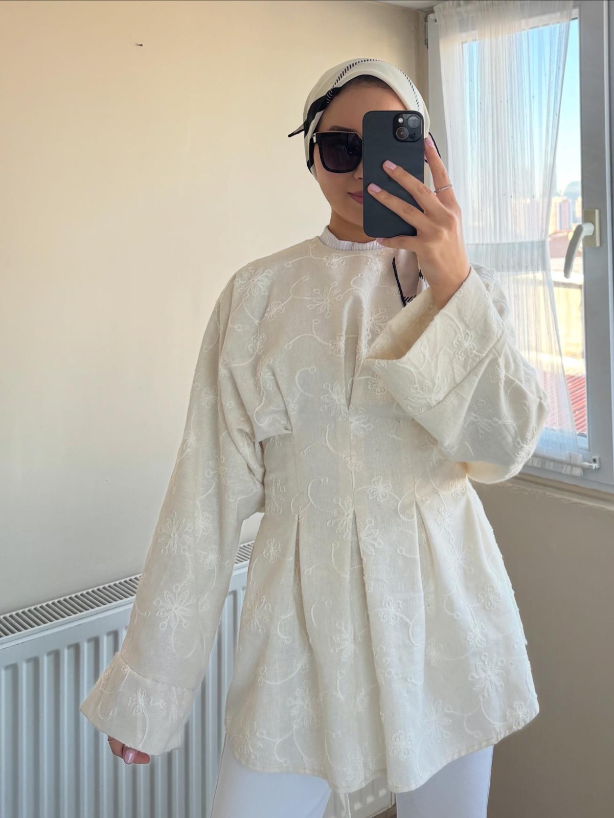 Pileli Üst Nakışlı