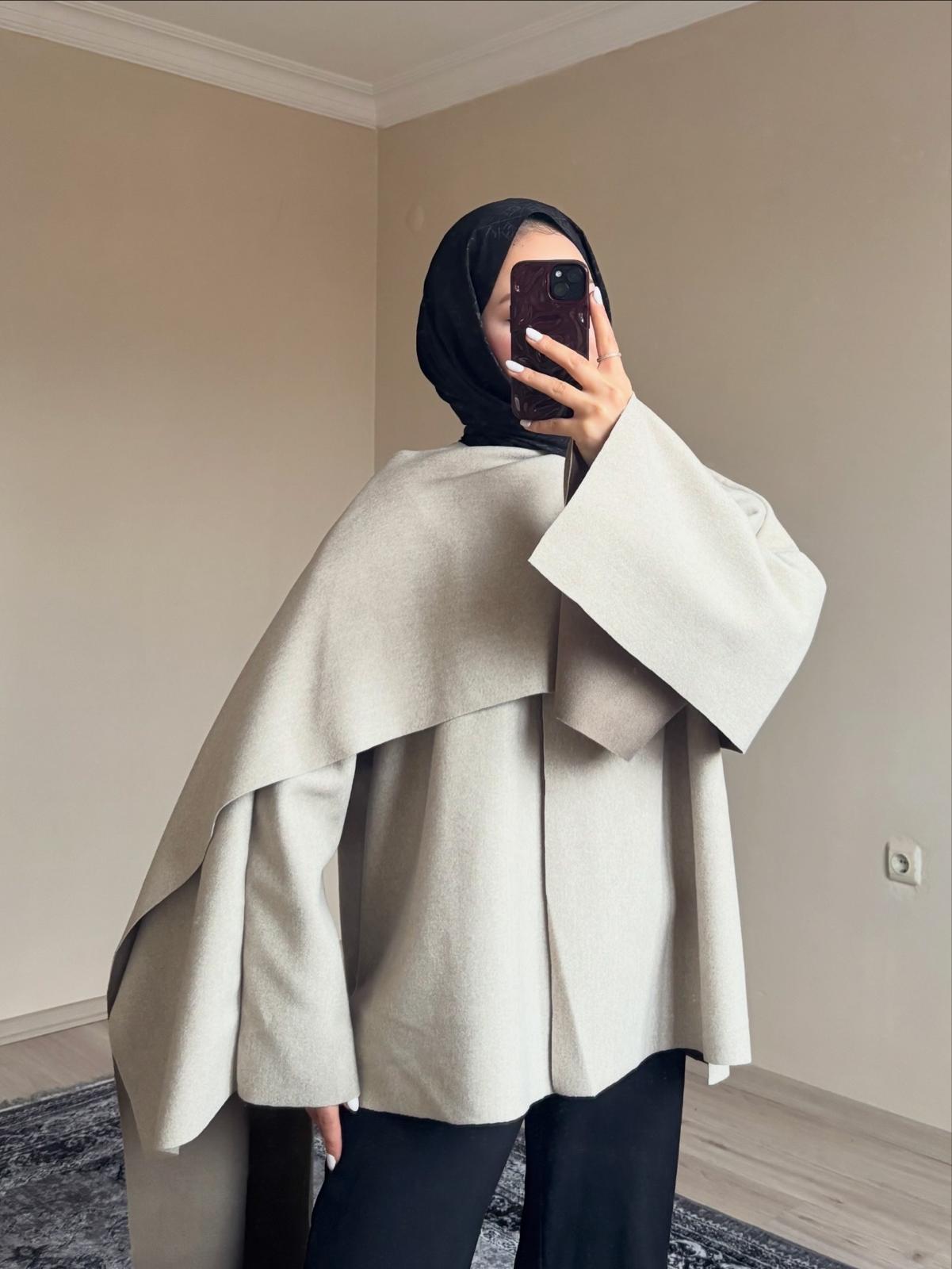 Salaş Üst Model Krem