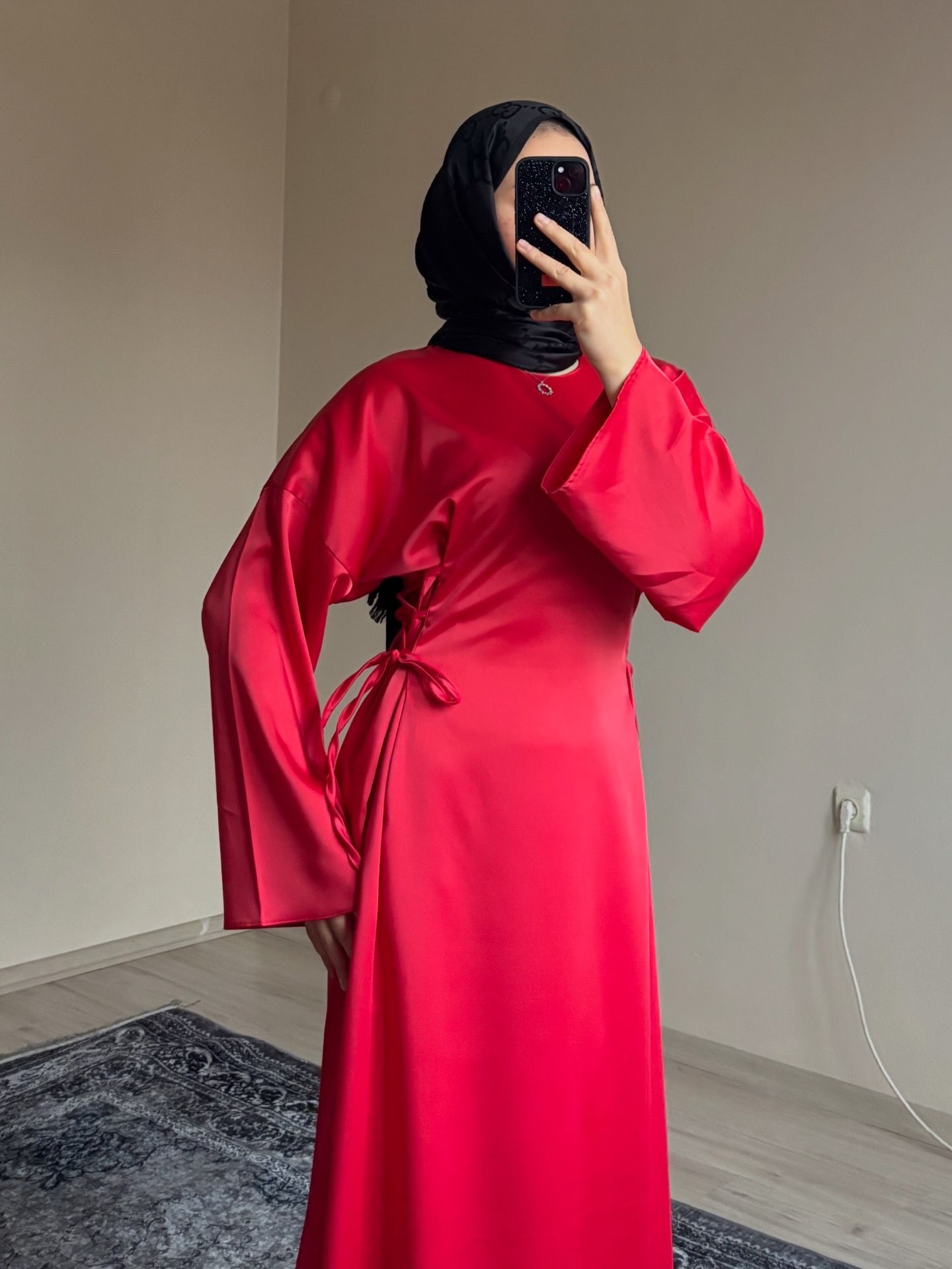 Rode Saten Elbise kırmızı