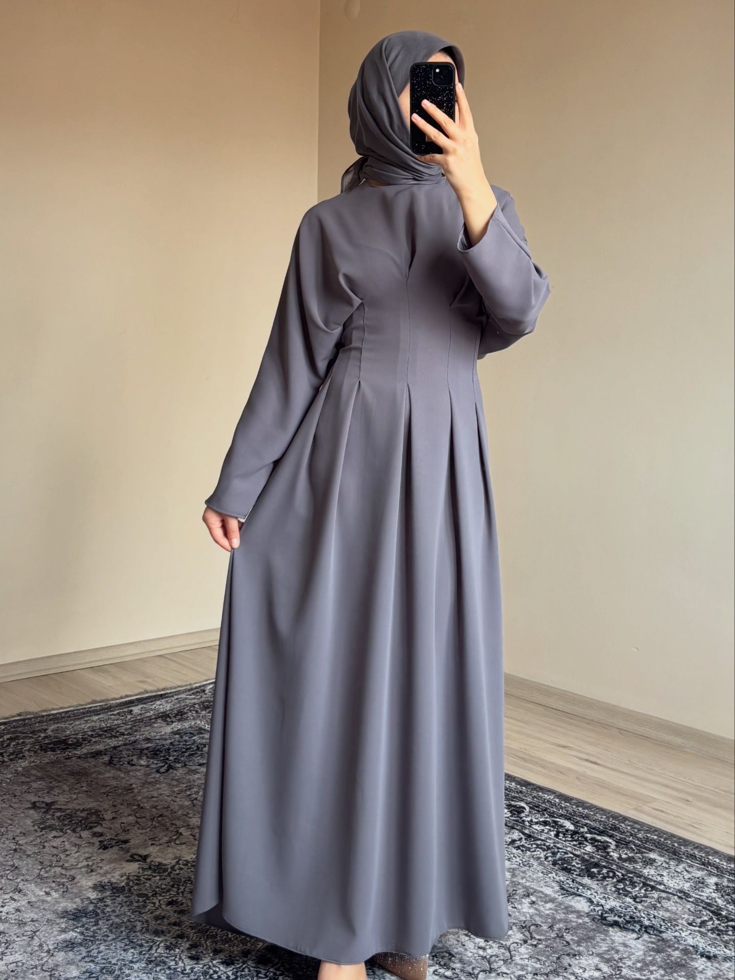 Belden Oturtmalı Gri Elbise