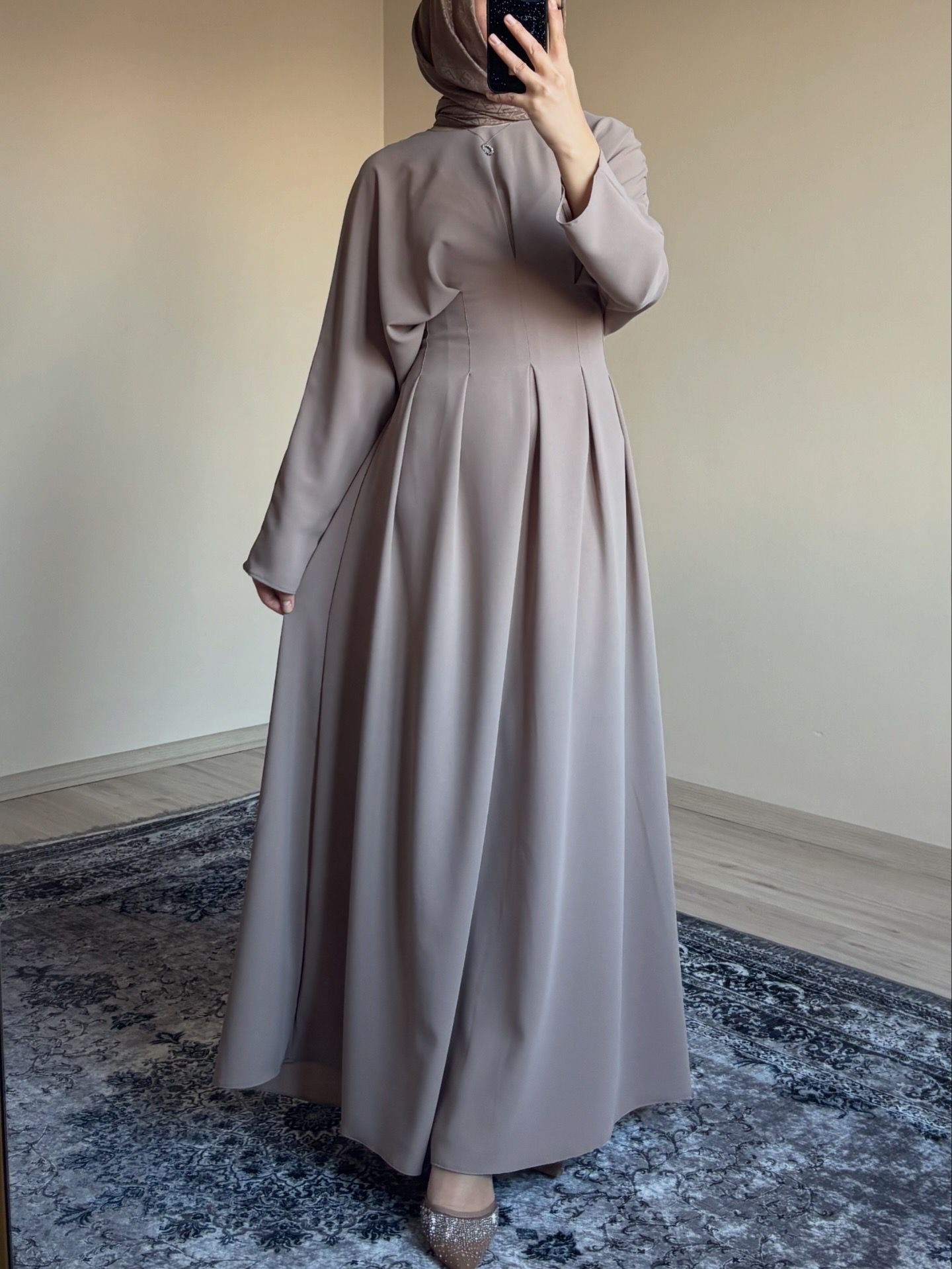 Belden Oturtmalı Toprak Rengi Elbise