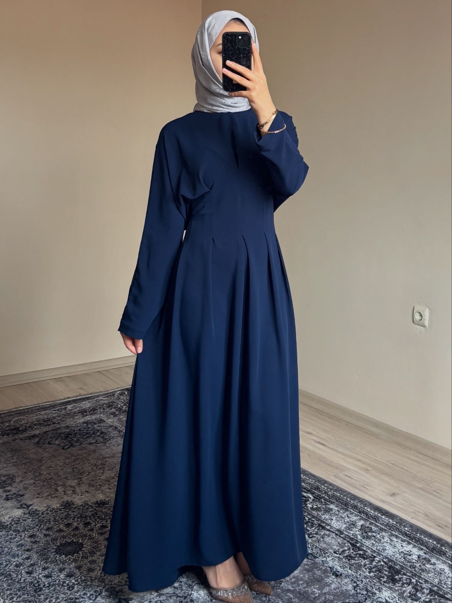 Belden Oturtmalı Lacivert Elbise