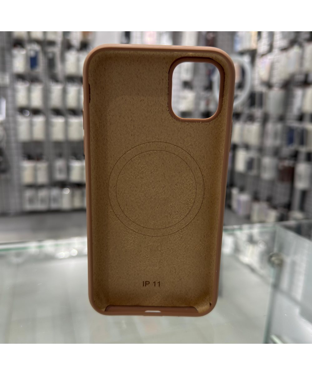 iPhone 11  MagSafe Yumuşak Silikon Kılıf – Lansman İçi Kadife Dokulu, Kablosuz Şarj Destekli Kahverengi