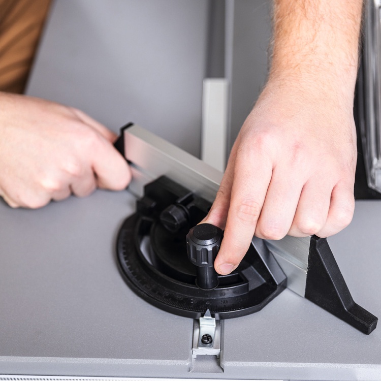 Scheppach HS105 Yatar Tezgah Testere 255 mm 2000 W - 5901324901