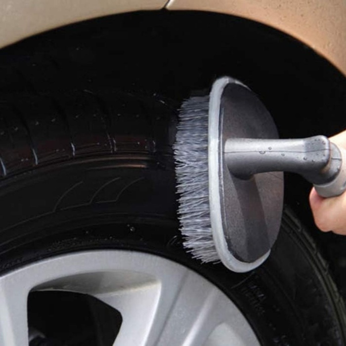Çok Amaçlı Araç Temizlik Fırçası – Oto İç ve Dış Yüzeyler, Koltuk, Halı, Torpido ve Jant İçin Ergonomik Temizlik Fırçası (5381)