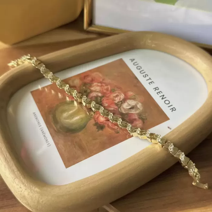 GOLD CRYSTAL EDGE VIP BİLEKLİK