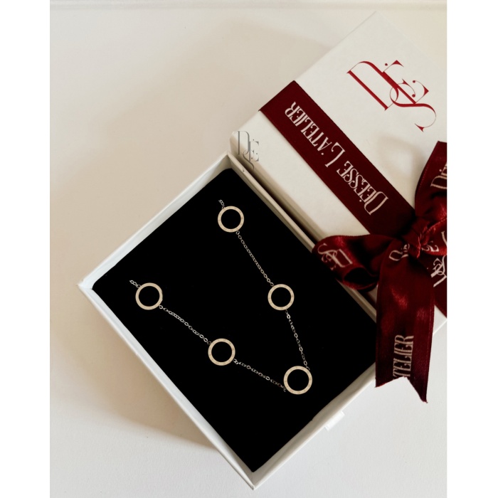 SİLVER ROMA HARF KOLYE