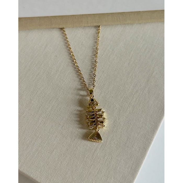 TAŞLI BALIK KILÇIĞI KOLYE