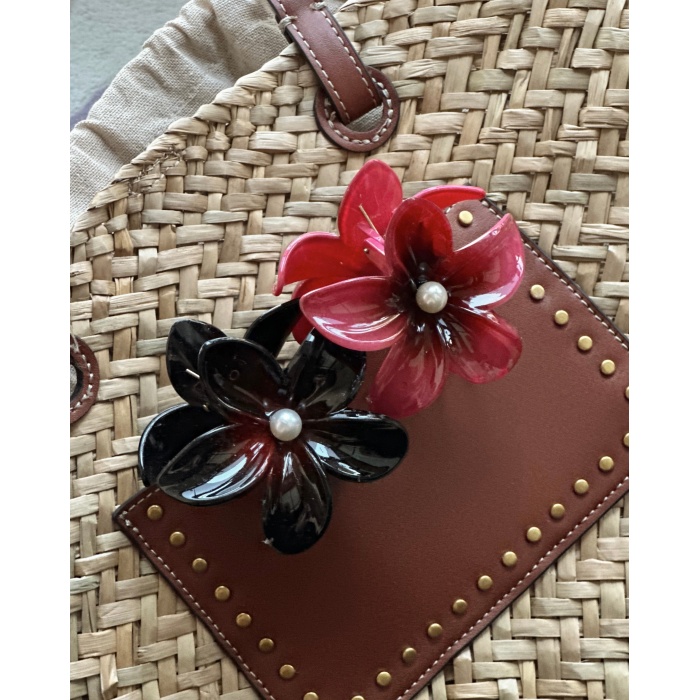 İNCİLİ LOTUS KEMİK MANDAL TOKA