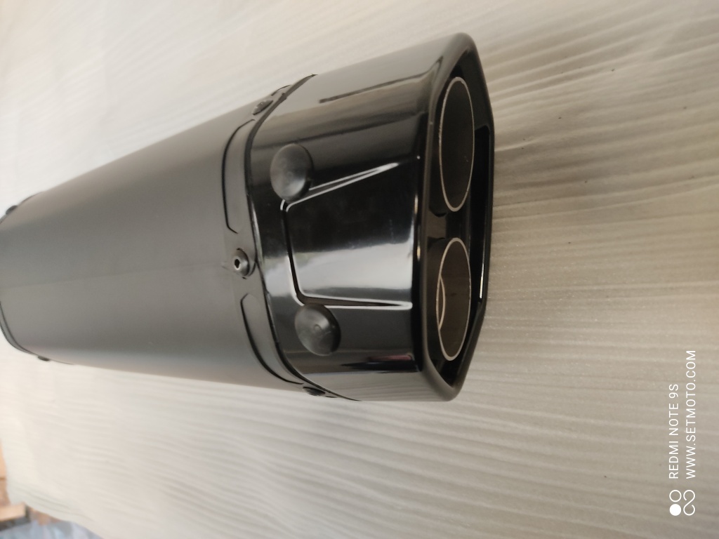 ÇİFT ÇIKIŞ AKRAPOVİÇ EGZOZ. MOTOSİKLETİNİZ İÇİN TOK SESLİ ÇİFT