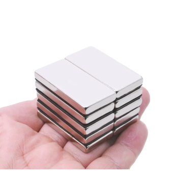 KESGİN MARKET® 1 Adet 40x20x5mm Neodyum Magnet Güçlü N35 Mıknatıs Köşeli Nikel Kaplama