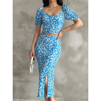 Kadın Mavi Çiçek Desenli Yırtmaçlı Etekli Crop Bluz İkili Takım