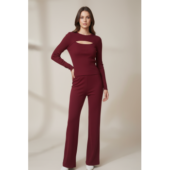 Kadın Kırmızı Göğüs Pencere İkili Takım