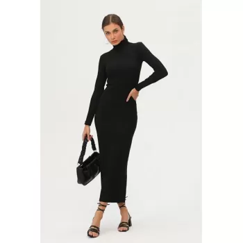 Kadın Siyah Boğazlı Uzun Maxi Elbise