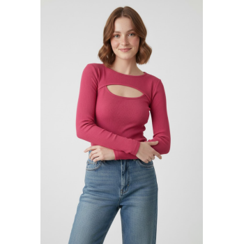 Kadın Pembe Pamuklu Kaşkorse Pencere Yaka Cut Out Detaylı Uzun Kollu Slim Fit Bluz