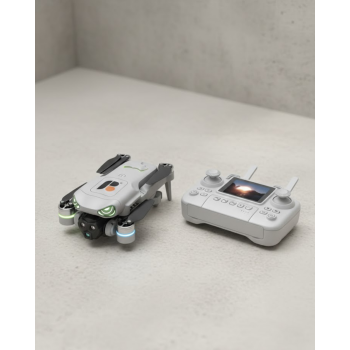 Tek Tuşla Kalkış İniş Özellikli Katlanabilir Drone