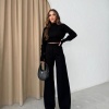 Triko Siyah Pantolon ve Parmak Geçmeli Kazak İkili Takım