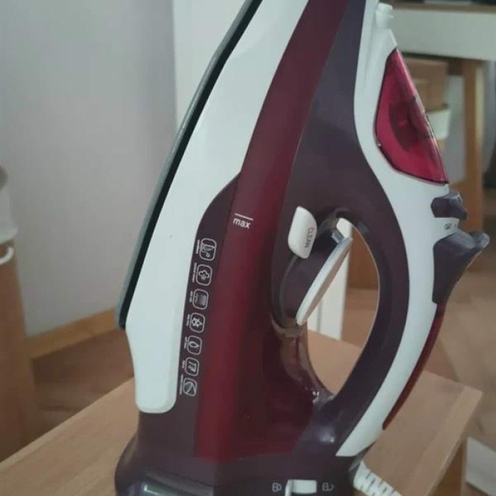 KESGİN MARKET ® Modern Tasarım 2200W Dayanıklı Buharlı Seramik Kaplama Ütü