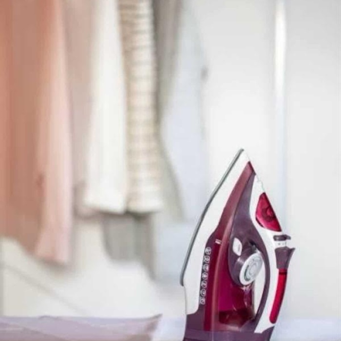 KESGİN MARKET ® Seramik Tabanlı Kırmızı 2200 Watt Şok Buharlı Ütü