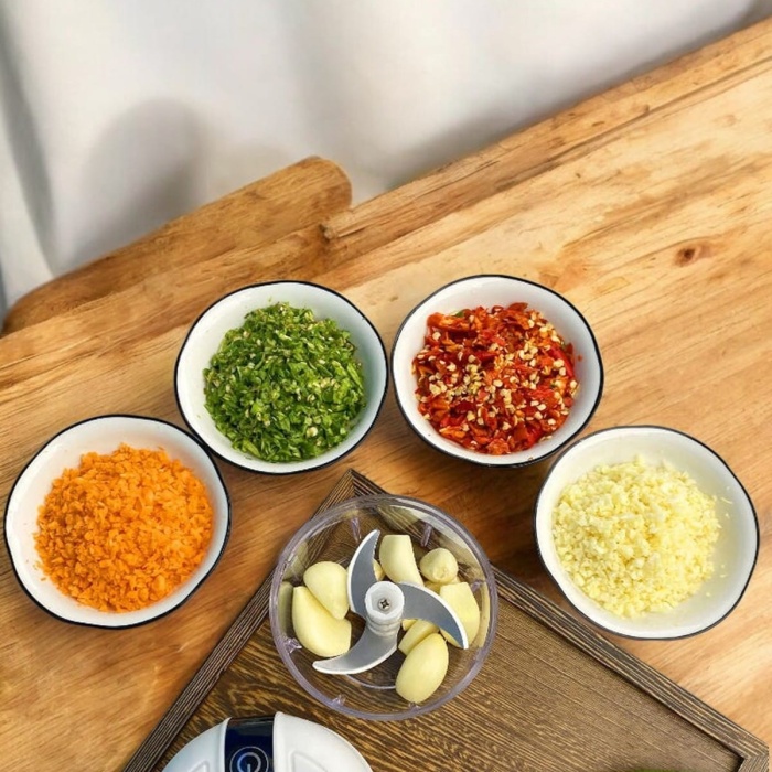 KESGİN MARKET ® Şarjlı Mini El Rondosu Doğrayıcı Taşınabilir 250 ml Çelik Bıçaklı