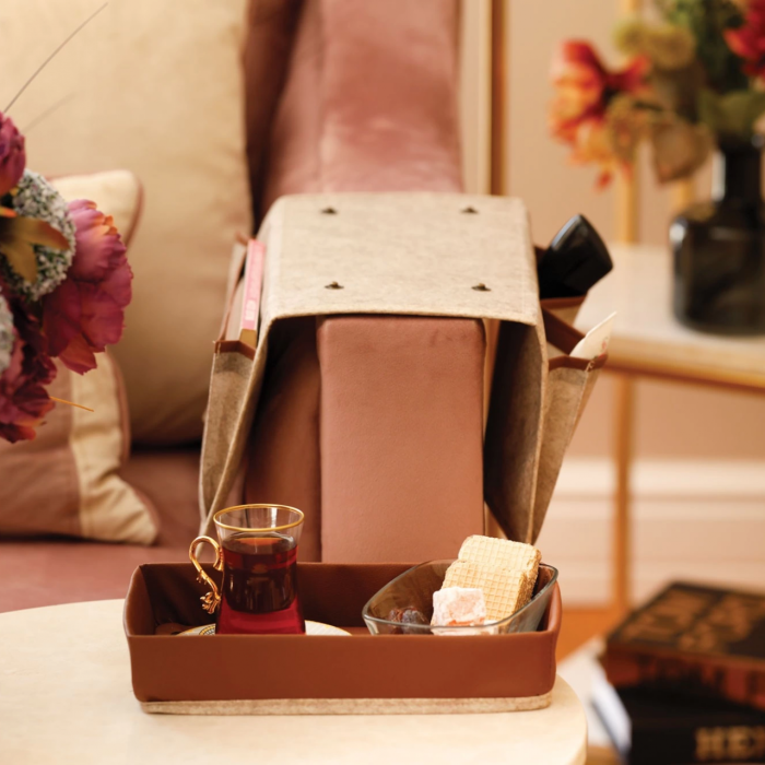 KESGİN MARKET® Çok Amaçlı Deri Şeritli Cepli Koltuk Kenarı Düzenleyici 03938