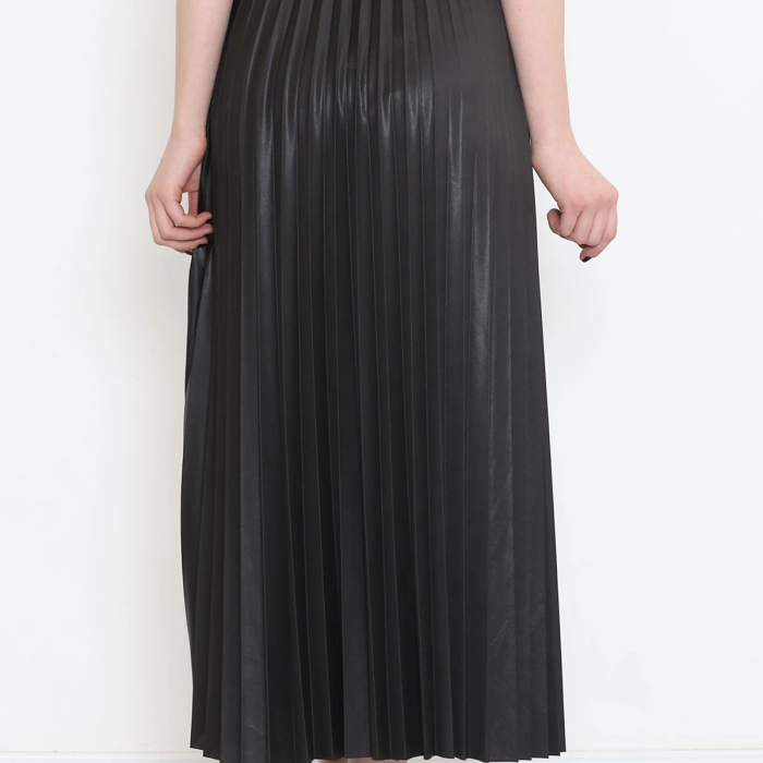 KESGİN MARKET® Zarif Ve Modern Pileli Parlak Krep Gizli Lastikli Siyah Etek