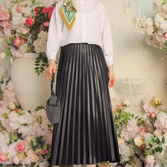 KESGİN MARKET® Zarif Ve Modern Pileli Parlak Krep Gizli Lastikli Siyah Etek