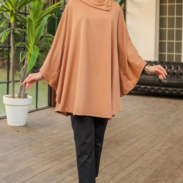 KESGİN MARKET® Düğme Detaylı Şık Tasarımlı Bej Şal Yaka Panço