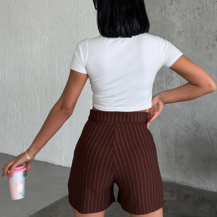 KESGİN MARKET® Zarif Ve Şıklığı Bir Arada Sunan Yüksek Bel Krep Esnek Çimalı Çizgili Şort Kahverengi