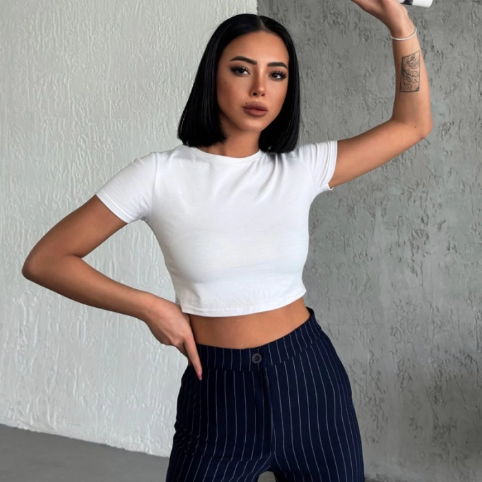 KESGİN MARKET® Zarif Ve Şıklığı Bir Arada Sunan Yüksek Bel Krep Esnek Çimalı Çizgili Şort Lacivert