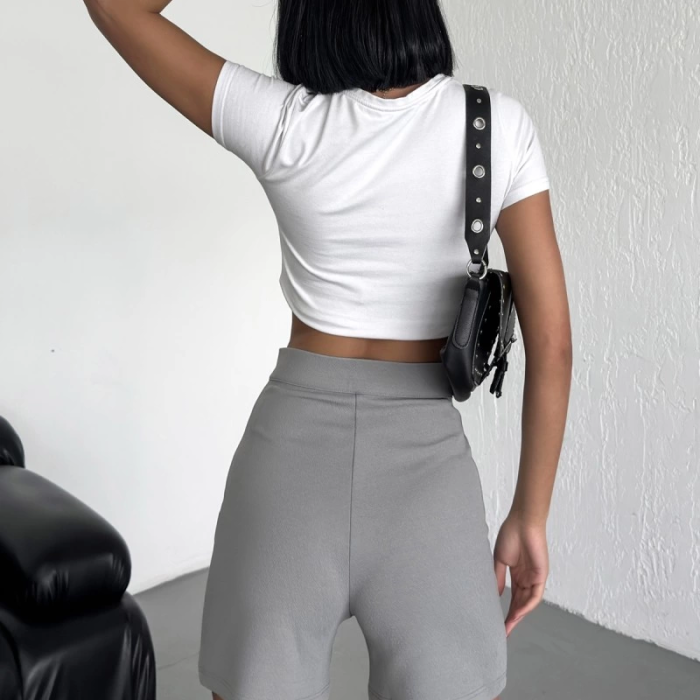 KESGİN MARKET® Tarz Ve Rahatlığı Bir Arada Sunan Yüksek Bel Esnek Likralı Krep Şort Gri