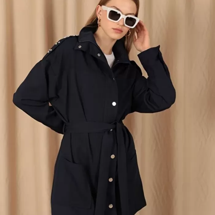 Atlas Kumaş Fermuarlı Yaka Kuşak Detaylı Kadın Ceket