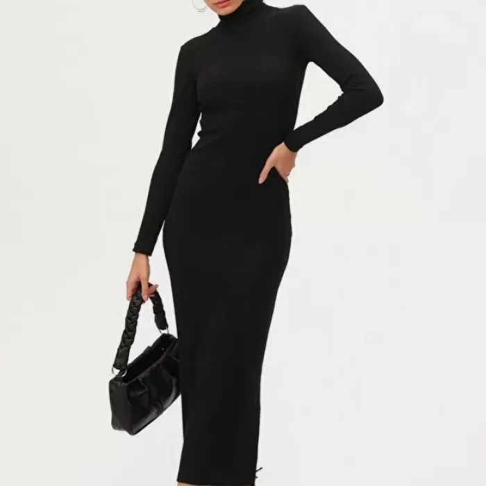 Kadın Siyah Boğazlı Uzun Maxi Elbise