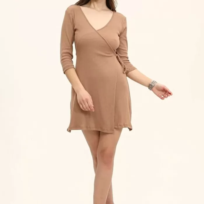 Kadın Açık Kahve Renkli Belden Bağlamalı Örme Kruvaze Elbise