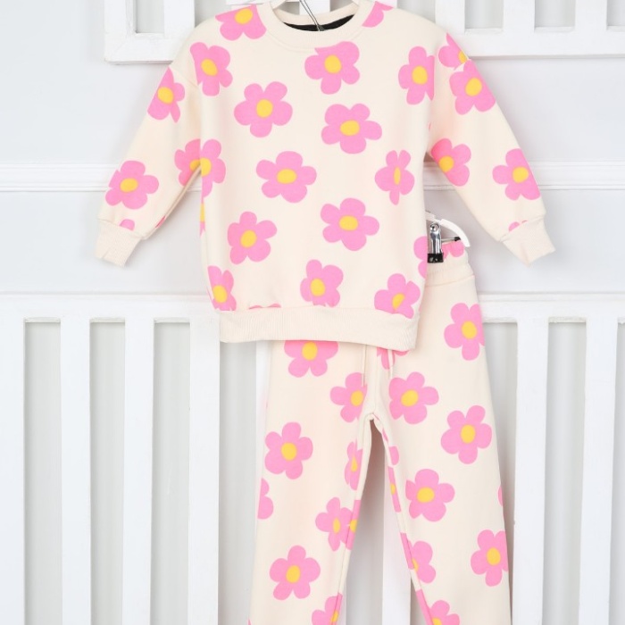 Üç İplik Şardonlu Papatya Baskılı Kız Çocuk Günlük Takım