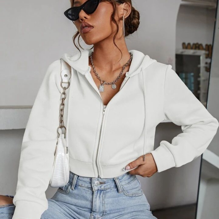 Kadın Kırık Beyaz Fitted Crop Kapşonlu Zip Fermuarlı Polar Hırka Sweatshirt