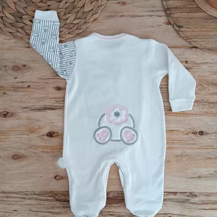 Minik Tavşan Nakışlı Boydan Çıtçıt Kapamalı Kız Erkek Bebek Tulumu Ekru