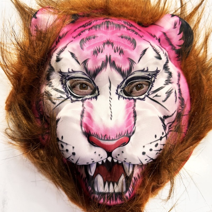 Kahverengi Saçlı Pembe Yüz Kurt Maske Kaplan Maske Mega Peluş 26 No (4172)
