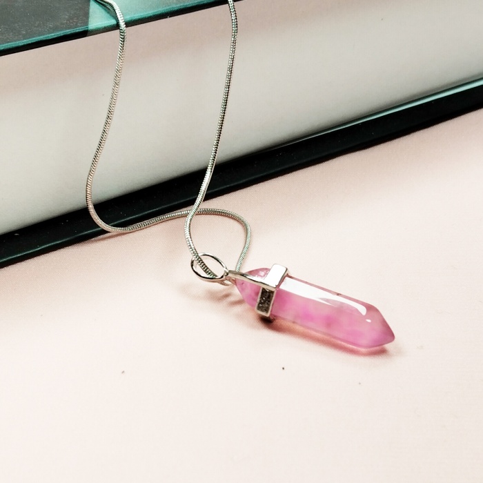 Pembe Kuvars Doğal Taşı Zincirli El Yapımı Tasarımlı Kolye Uç: 3,5 cm Zincir: 20 cm Kutulu