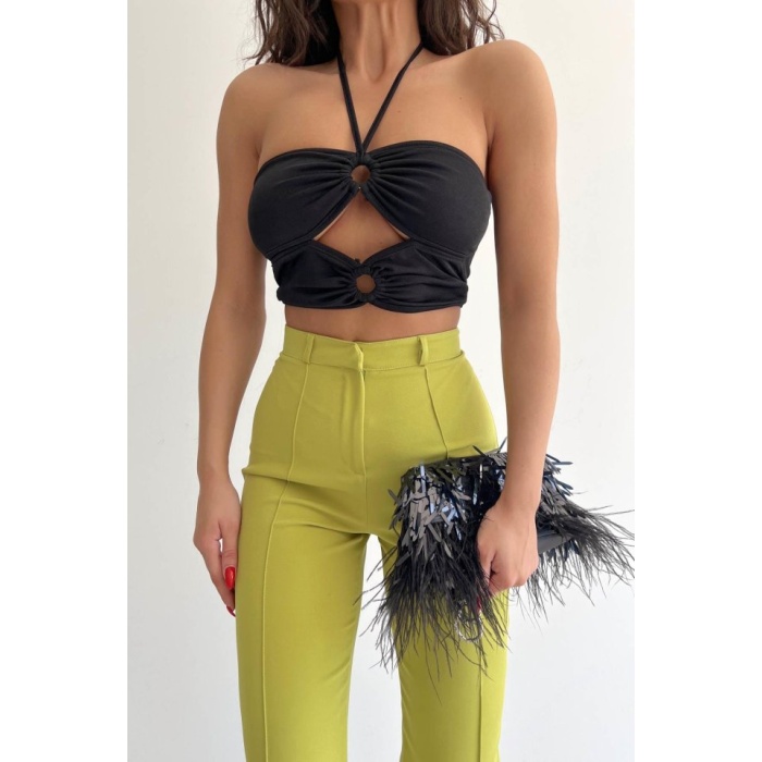 Halka Tokalı Cut Out Top Bluz - Siyah